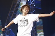 昨年10月に開催された宮野真守のワンマン公演「MAMORU MIYANO SPECIAL LIVE 2013 ~TRAVELING!~」の様子。