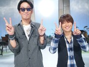 「MUSIC FAIR」収録時のコブクロ。