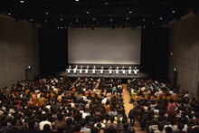 「エビ中サブ主総会」はおごそかなムードで進行した。