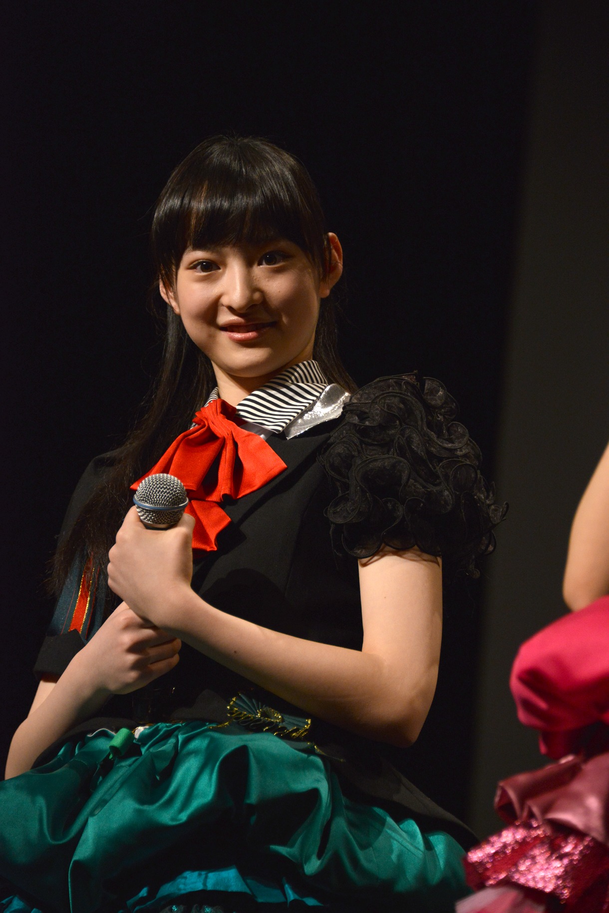 松野莉奈