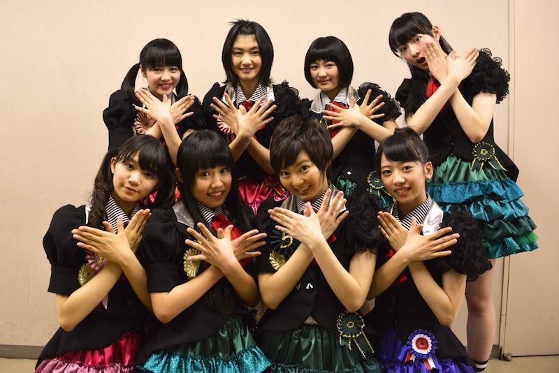 新衣装を着用した私立恵比寿中学メンバー。