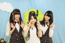 左から松村沙友理、Ray、中田花奈。