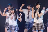 HKT48チームH「青春ガールズ」初日公演の様子。 (c)AKS