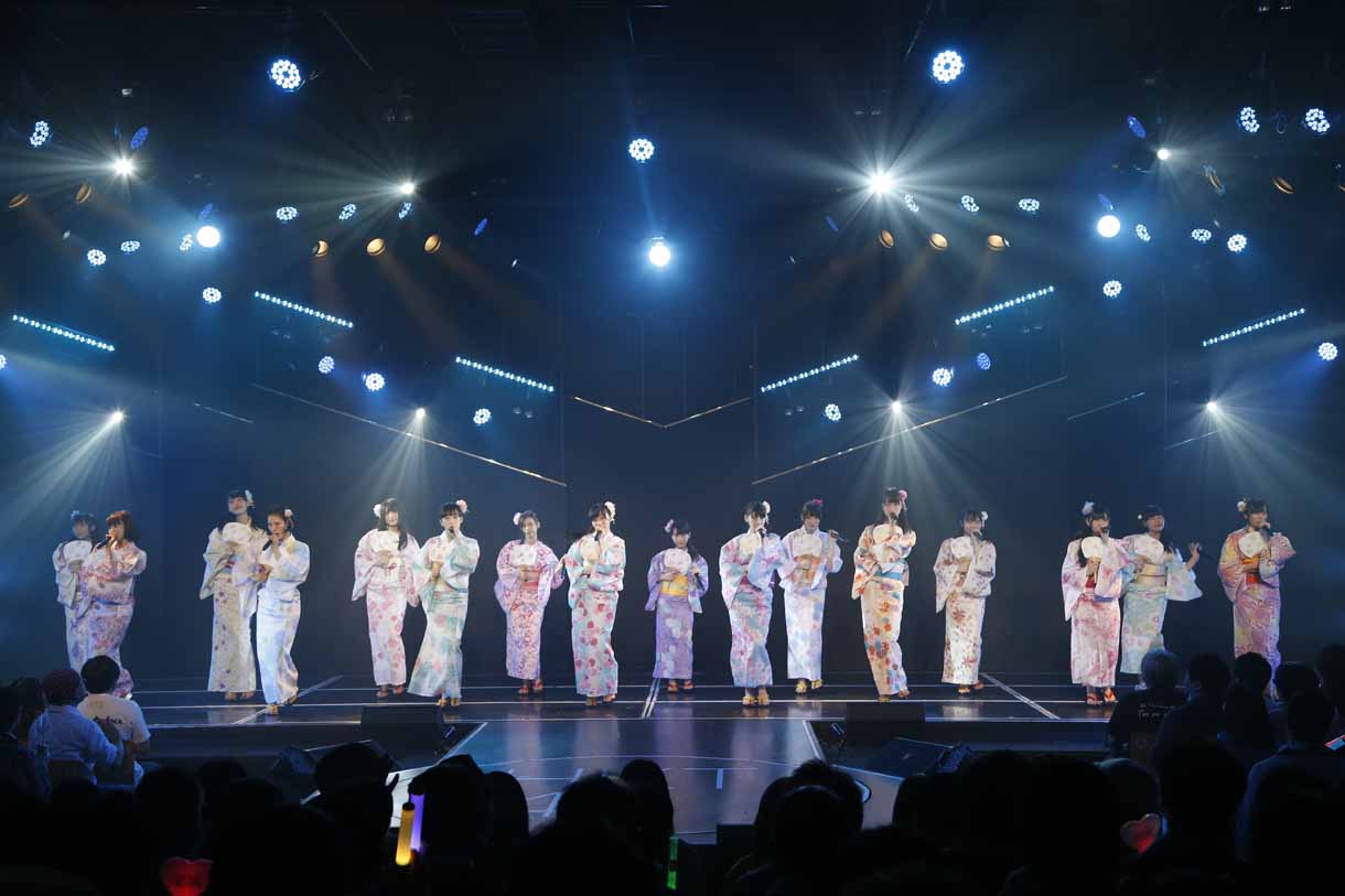 HKT48チームH「青春ガールズ」初日公演の様子。 (c)AKS