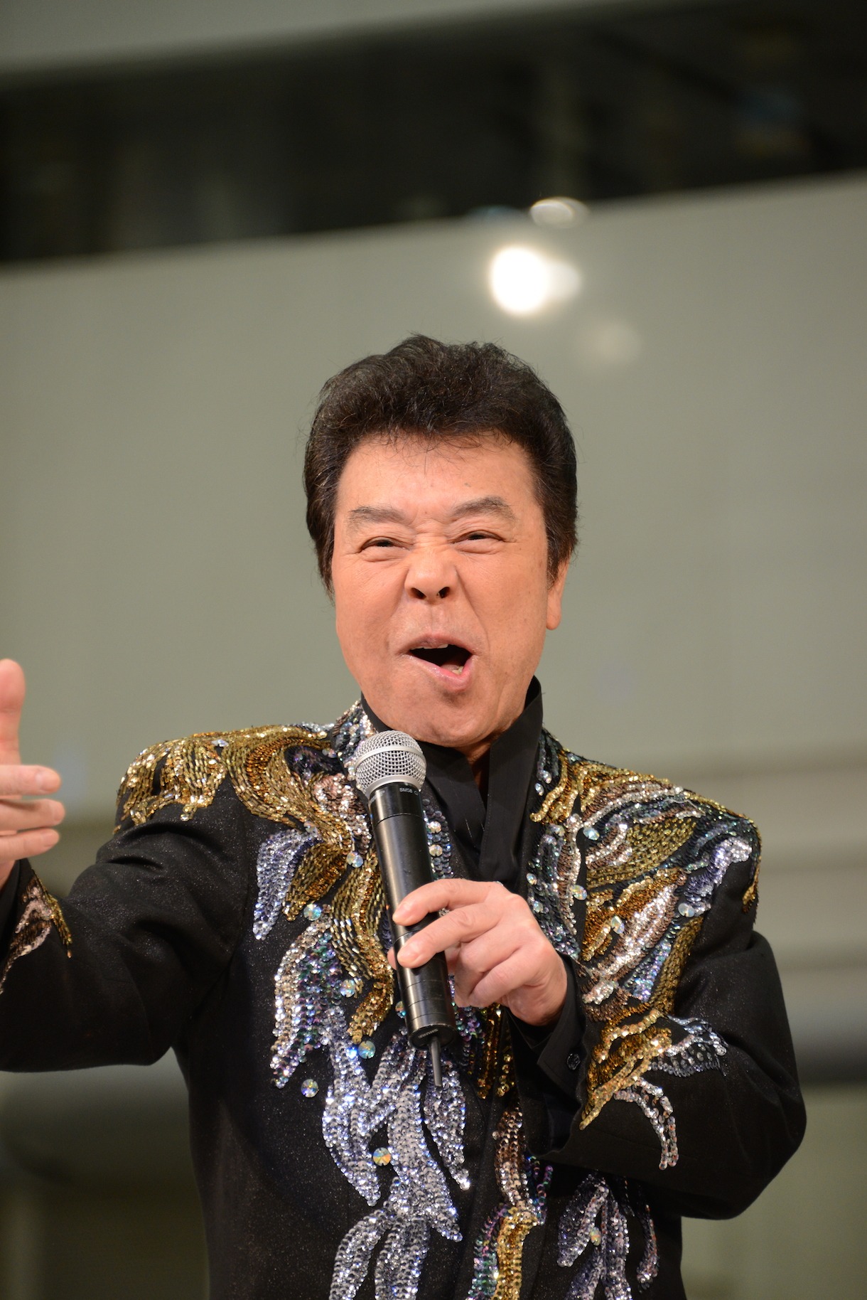 冠二郎