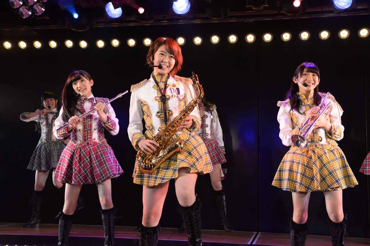 AKB48チーム4「アイドルの夜明け」初日公演の様子。 (c)AKS