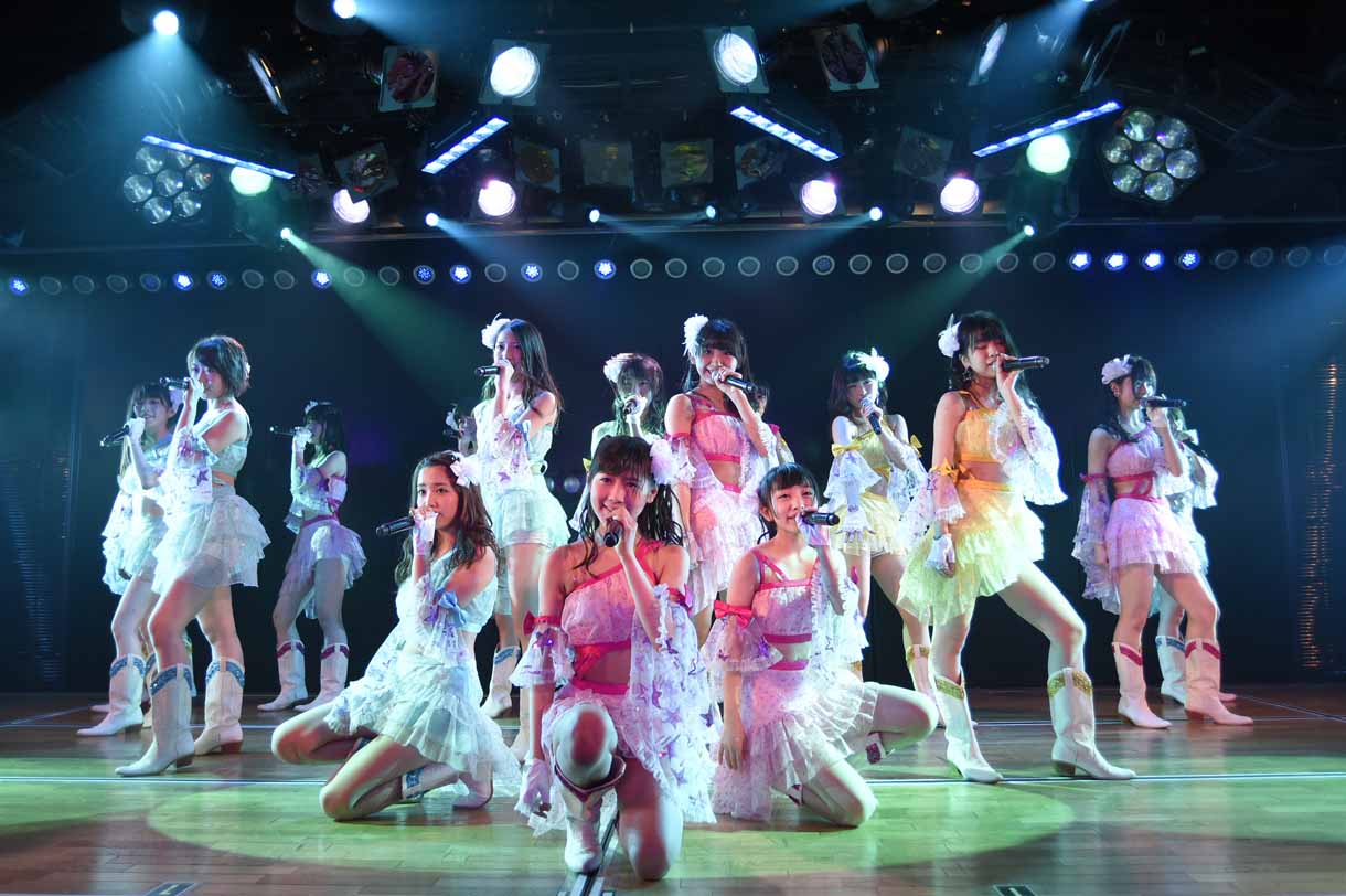 AKB48チーム4「アイドルの夜明け」初日公演の様子。 (c)AKS