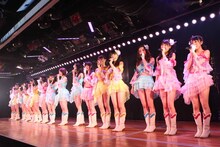 AKB48チーム4「アイドルの夜明け」初日公演の様子。 (c)AKS