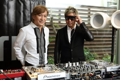 左から小室哲哉、☆Taku Takahashi。