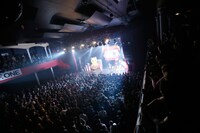 きゃりーぱみゅぱみゅ「NANDA COLLECTION WORLD TOUR 2014」パリ公演の様子。（Photo by aki ishii）