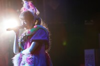 きゃりーぱみゅぱみゅ「NANDA COLLECTION WORLD TOUR 2014」パリ公演の様子。（Photo by aki ishii）