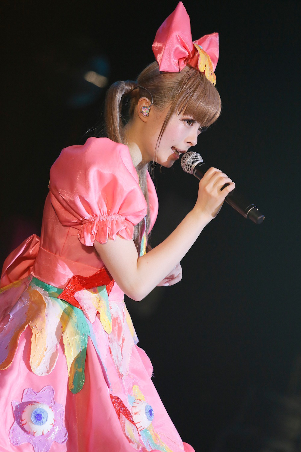 きゃりーぱみゅぱみゅ「NANDA COLLECTION WORLD TOUR 2014」パリ公演の様子。（Photo by aki ishii）