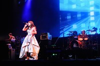 東京・国際フォーラムで行われた浜田麻里「30th Anniversary Mari Hamada Live Tour -Special-」の様子。（Photo by Tohru Asou）