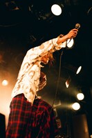 須藤寿（Vo, G）