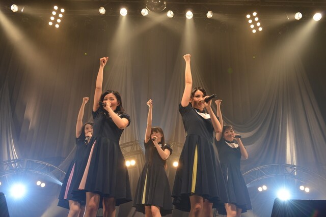 東京・TSUTAYA O-EASTにて4月27日に行われた「Dorothy Little Happy Live Tour 2014 ～STARTING OVER～」最終公演の様子。