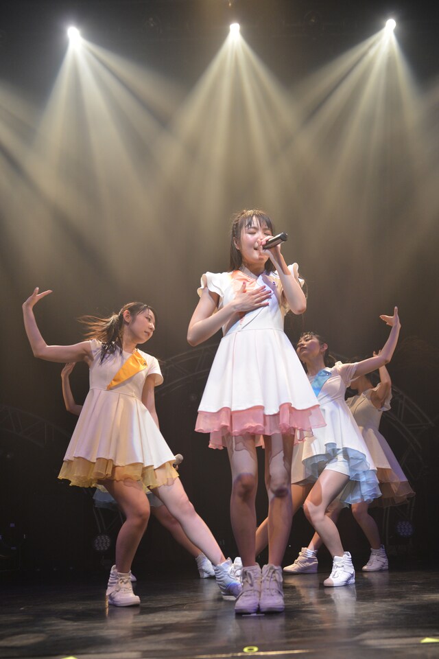 東京・TSUTAYA O-EASTにて4月27日に行われた「Dorothy Little Happy Live Tour 2014 ～STARTING OVER～」最終公演の様子。