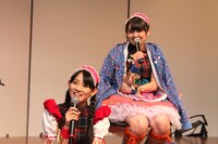 特典会トークコーナーの様子。