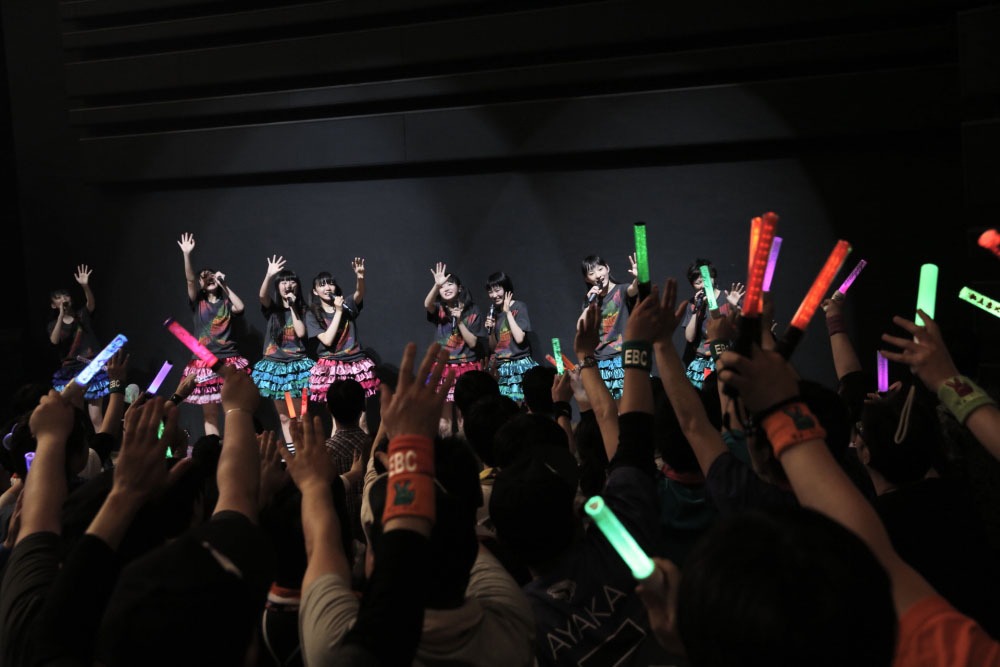 「私立恵比寿中学スプリングソニー・ミュージックレーベルズルーキーツアー2014～生まれ変わりちょうちょうボーンとエトセトラ～」大阪・オリックス劇場公演の様子。