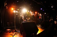 セカイイチ（撮影：オオタシンイチロウ［scene16works］）