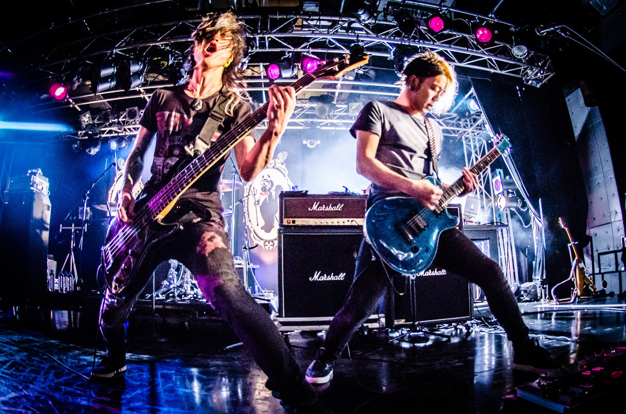 FAKE?（Photo by JulenPhoto）