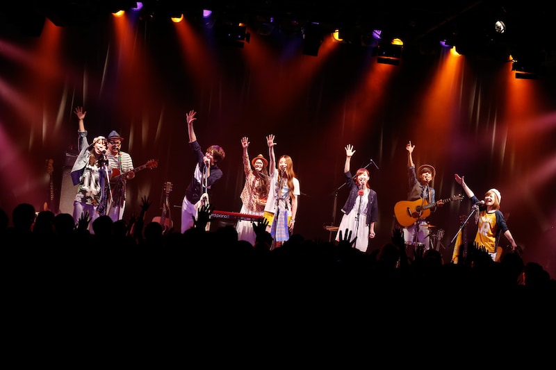 「Goose house×片平里菜 Special Live “連休頃、遊びにおいでよ”」の様子。