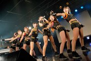 アップアップガールズ（仮）「DOUBLE COLOR session1.」ライブの様子。