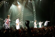 「氣志團結成17周年＆綾小路翔生誕日特別記念GIG『愛 羅 武 勇』」の様子。