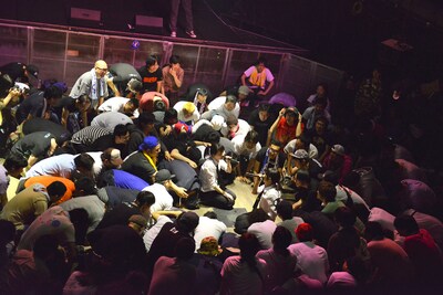 せのしすたぁ（写真中央）