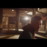 ANARCHY「RIGHT HERE」ビデオクリップのワンシーン。