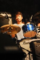 伊地知潔（Dr / ASIAN KUNG-FU GENERATION）