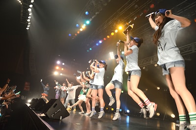 いきものがかり「じょいふる」を歌うNegicco、lyrical school、Especia。