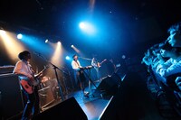 ふくろうず。4月27日の東京・UNIT公演の様子。