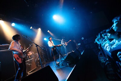 ふくろうず。4月27日の東京・UNIT公演の様子。