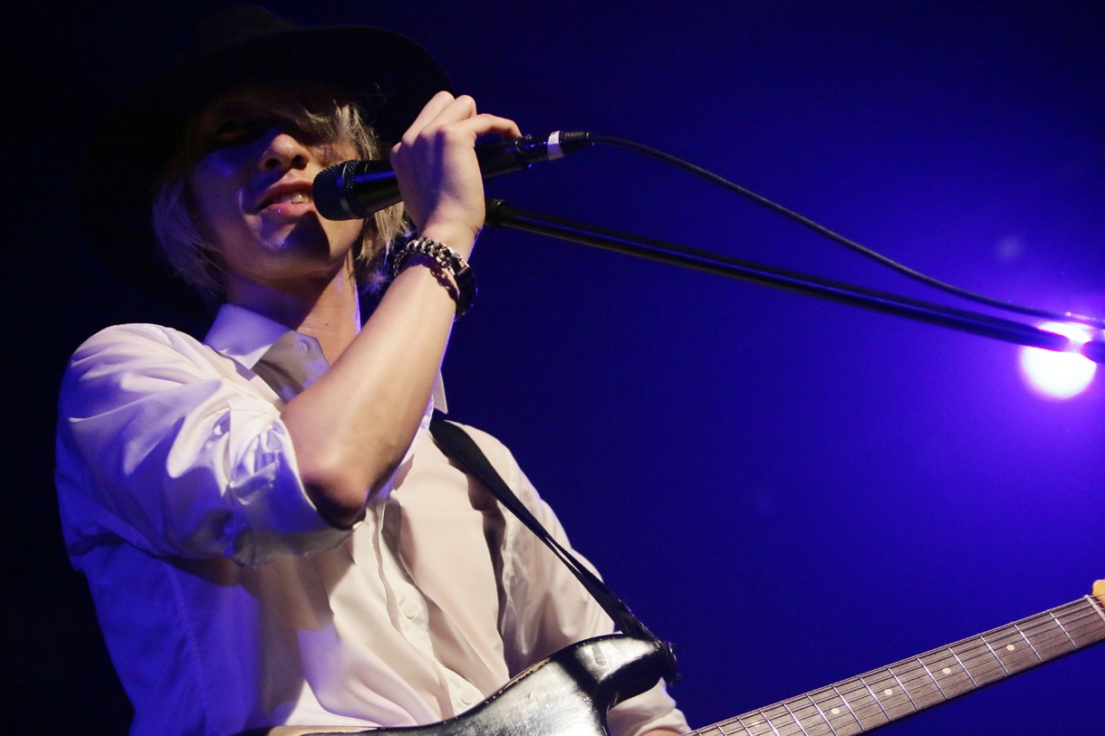 畠山承平（Vo, G / The Mirraz）。写真は4月28日の大阪・Shangri-La公演のもの。