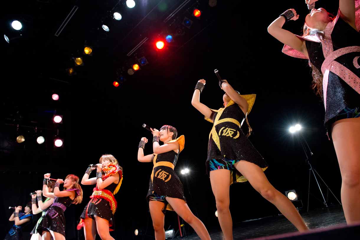 「アップアップガールズ（仮）～仙石みなみ誕生日スペシャル～」の様子。