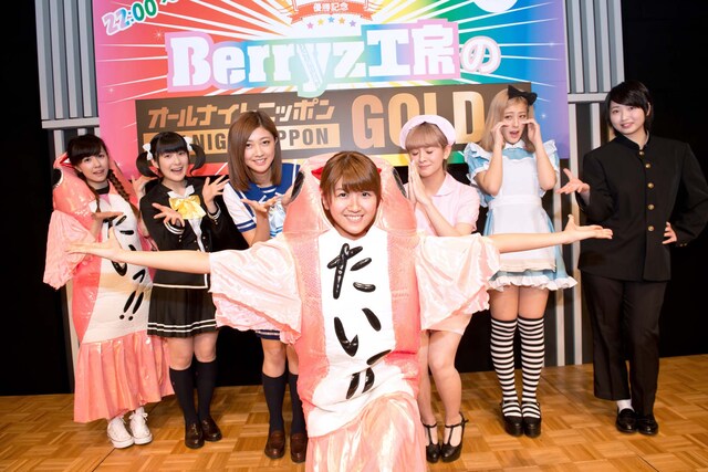 見事「クイーン・オブ・ハロプロ」に輝いた徳永千奈美（中央）。