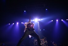 「UVERworld LIVE TOUR 2014 Warm-UP Gig」SHIBUYA-AX公演の様子。