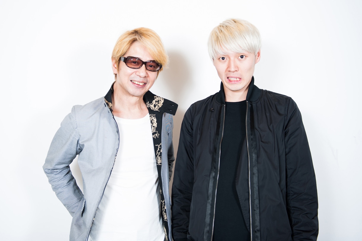左からMAGUMI、岡本伸明（the telephones）。