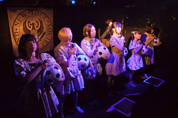 「THE BiS WHO SOLD THE WORLD TOUR」神奈川・club LIZARD公演でのBiS。