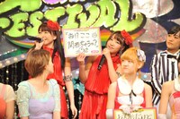 左から田中梨奈、新垣桃菜（JK21）。