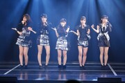 「ラムネの飲み方」をパフォーマンスするSKE48新チームKII。(c)AKS