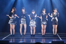 「ラムネの飲み方」をパフォーマンスするSKE48新チームKII。(c)AKS