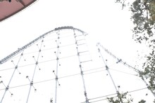 チームしゃちほことファンが「はあー！」で落下させたジェットコースター「サンダードルフィン」。