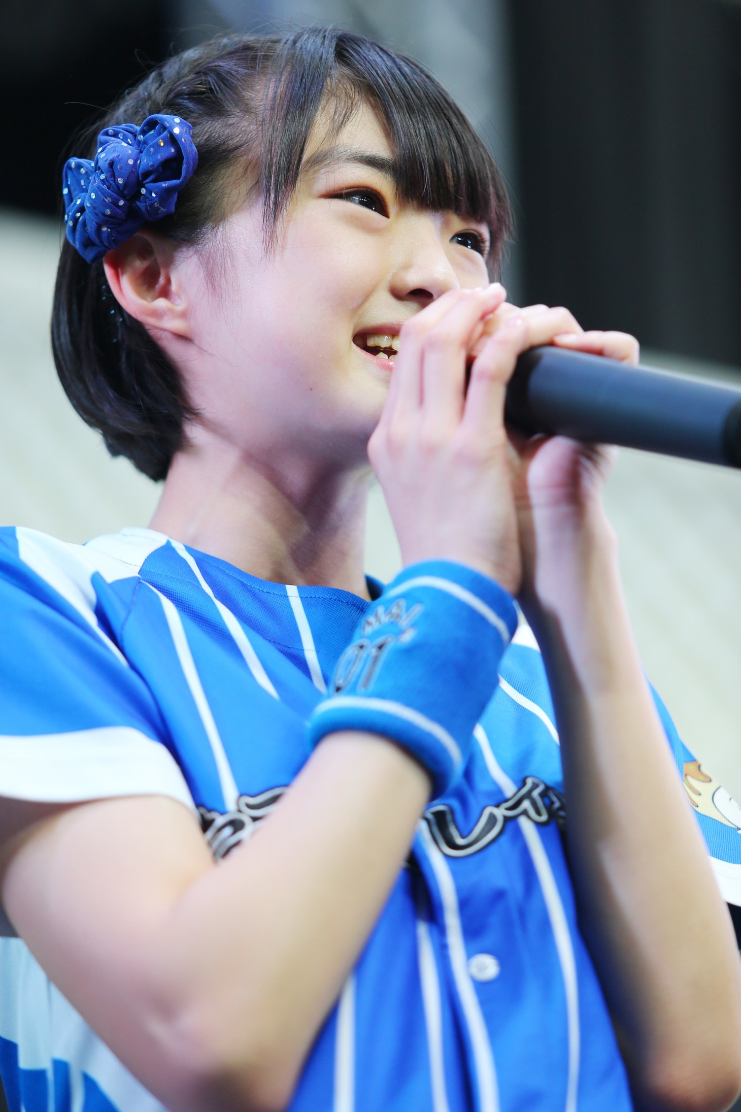 春名真依