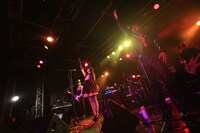 「アーバンギャルドのディストピア2014 ～新・前衛都市の憲法記念日～」新宿BLAZE公演の様子。