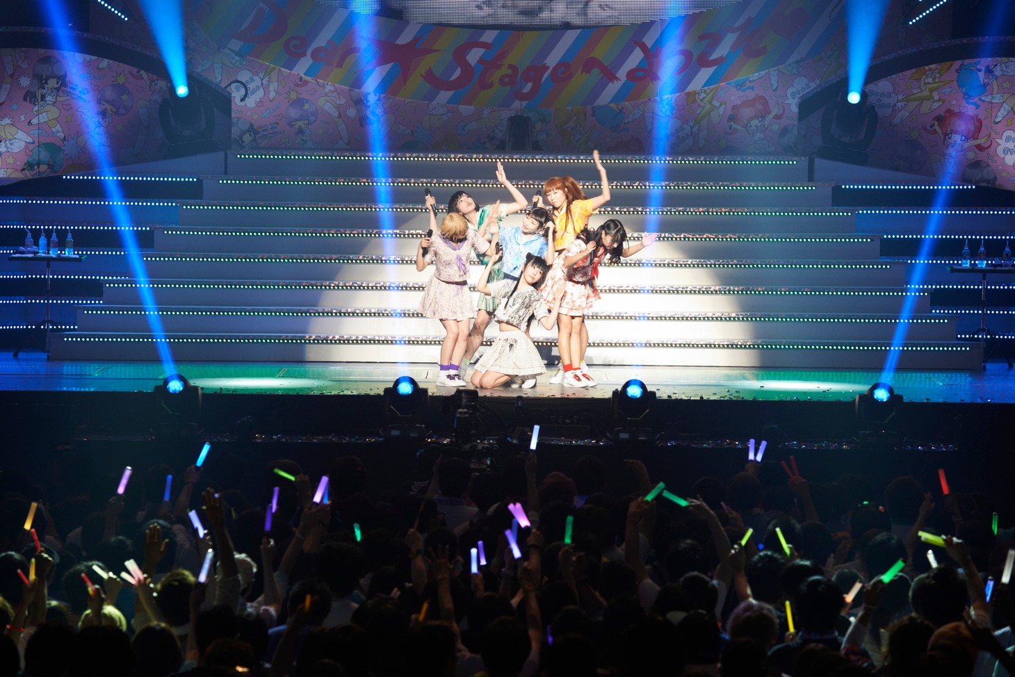でんぱ組.inc「ワールドワイド☆でんぱツアー2014 in 日本武道館 ～夢で終わらんよっ！～」の様子。