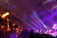 でんぱ組.inc「ワールドワイド☆でんぱツアー2014 in 日本武道館 ～夢で終わらんよっ！～」の様子。