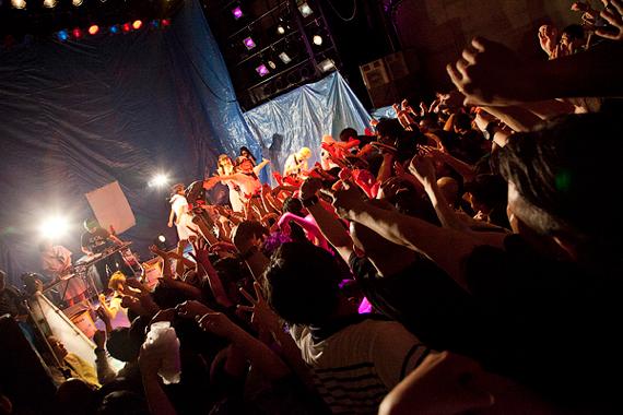 「BiS階段 LAST GIG」の模様。