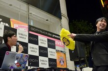 （左から）tofubeatsと藤井隆。