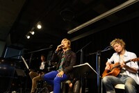 東京都内で行われたつるの剛士ファンミーティングの様子。